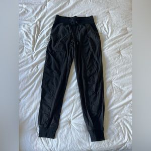 Lulu lemon dance studio jogger